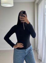 CAMISETA MEDIO CIERRE PICO - Imagen 3