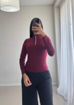 CAMISETA MEDIO CIERRE PICO