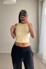 MUSCULOSA BÁSICA CORTA
