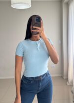 REMERA BOTONES ss26 - Imagen 2