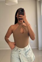 BODY ESCOTE V MICROFIBRA Ss26 - Imagen 2