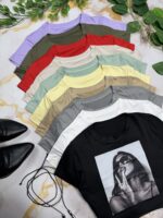 Remera baby tee soft corta estampa - Imagen 4