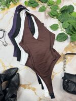 Body cuello v lycra mejorado con broche - Imagen 3